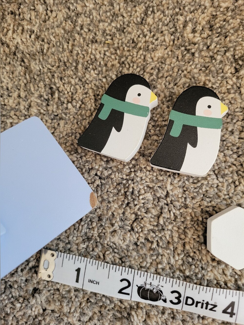 Balancing penguins - Picture 3 of 4